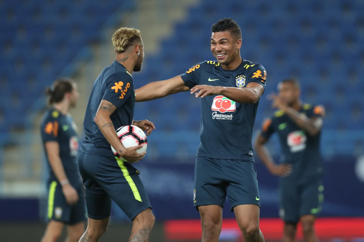  Casemiro defende a presença de Neymar em futuras convocações