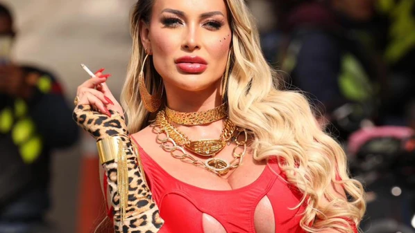 Em quatro episódios, a produção "Urach: Fama, Fé e Fúria” revisita os altos e baixos da trajetória da ex-Miss Bumbum