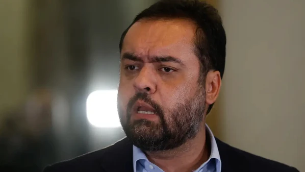 Cláudio Castro autorizou megaoperação contra o Comando Vermelho que deixou 121 mortos , sendo quatro policiais