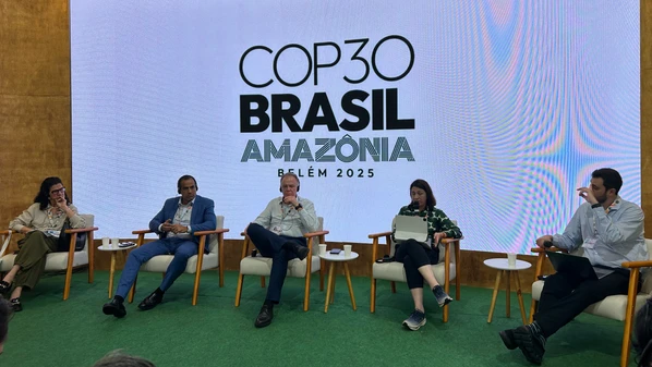 Governador apresentou cronograma de implantação dos veículos durante painel sobre mobilidade de baixo carbono, em Belém (PA); governo do Estado também lançou plataforma digital que reúne dados climáticos de todos os municípios