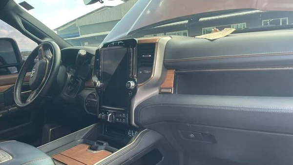 Leilão Detran|ES: Dodge Ram 3500 Longhorn 2023/2023 por Divulgação Detran|ES