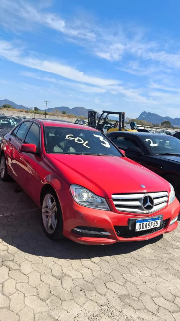 Leilão Detran|ES: Mercedes Benz C180 CGI 2011/2012 por Divulgação Detran|ES