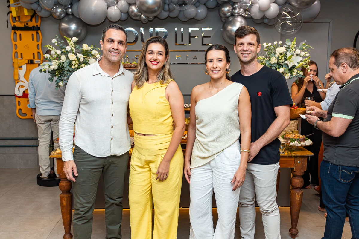 Rodrigo, Ingrid Nogueira, Fernanda Pedroni e André