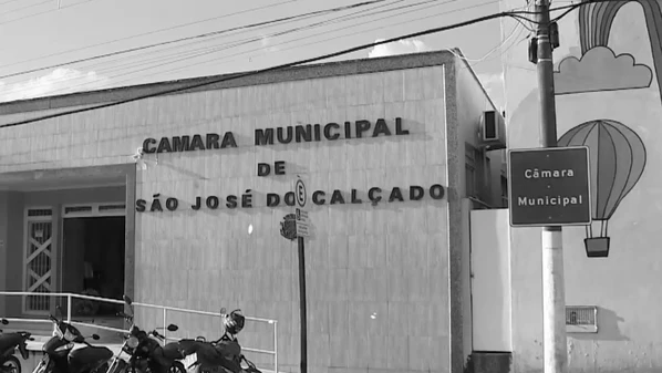 A partir do momento em que se estabeleceu uma quantia  tão considerável para viagens em São José do Calçado, quem faz uso dessas diárias têm ainda mais obrigação de prestar contas