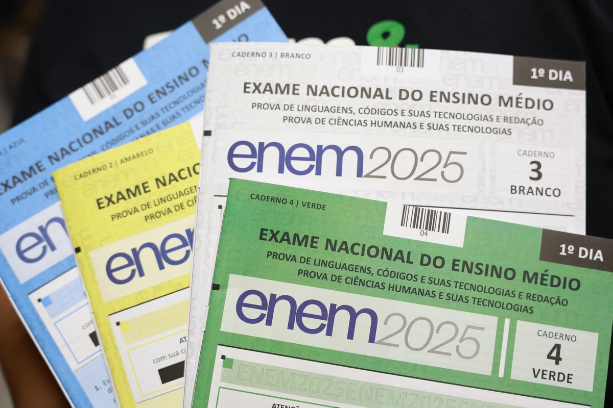 A numeração das questões são correspondentes ao caderno amarelo.