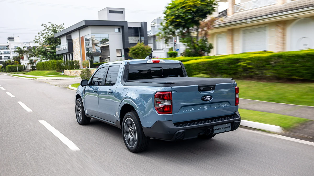 Motorização híbrida de 194 cv entrega melhor desempenho e consumo na faixa de 15 km/l na cidade por Ford/Divulgação