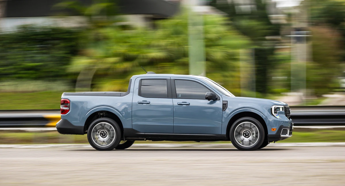 Caçamba com 943 litros e sistema Flexbed mantém a versatilidade do modelo