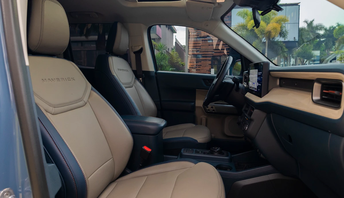 Os bancos são produzidos em couro com costuras em detalhes por Ford/Divulgação