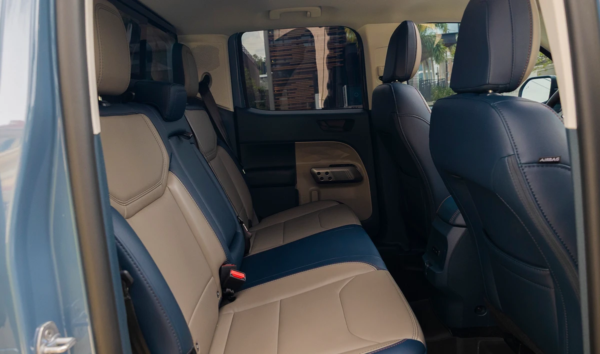 Os bancos são produzidos em couro com costuras em detalhes por Ford/Divulgação