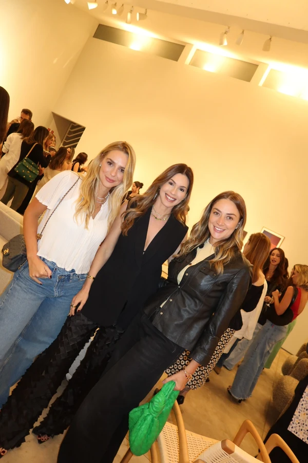 Luciana e Carolina Moraes com Renata Vervloet