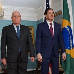 Brasil busca reverter medidas adotadas pelo governo americano contra o país desde julho, entre elas tarifa de 50% sobre centenas de produtos brasileiros exportados aos EUA.