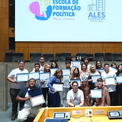Projeto da Assembleia Legislativa levou conhecimento técnico e gratuito a 11 municípios capixabas e formou 300 participantes em cinco regiões do Estado