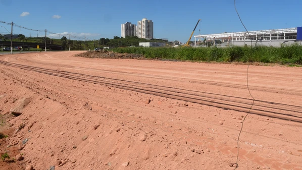 O local escolhido para a megaloja foi a Avenida Carlos Lindenberg e o empreendimento deve abrir as portas até maio do ano que vem