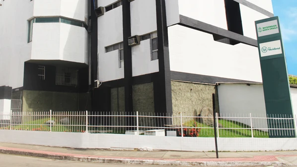 Serão selecionados 20 enfermeiros e 80 técnicos de enfermagem para trabalhar em Vitória e na Serra; iniciativa acontece nesta sexta-feira (14), das 8 às 11 horas, em Vitória