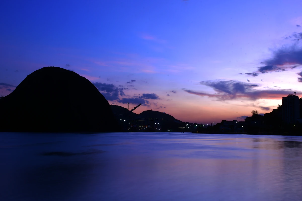 Entardecer com vista da Baía de Vitória