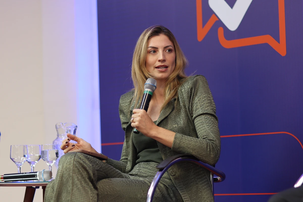 Lina Santin, painelista do evento Diálogos Reforma Tributária, em Cachoeiro de Itapemirim