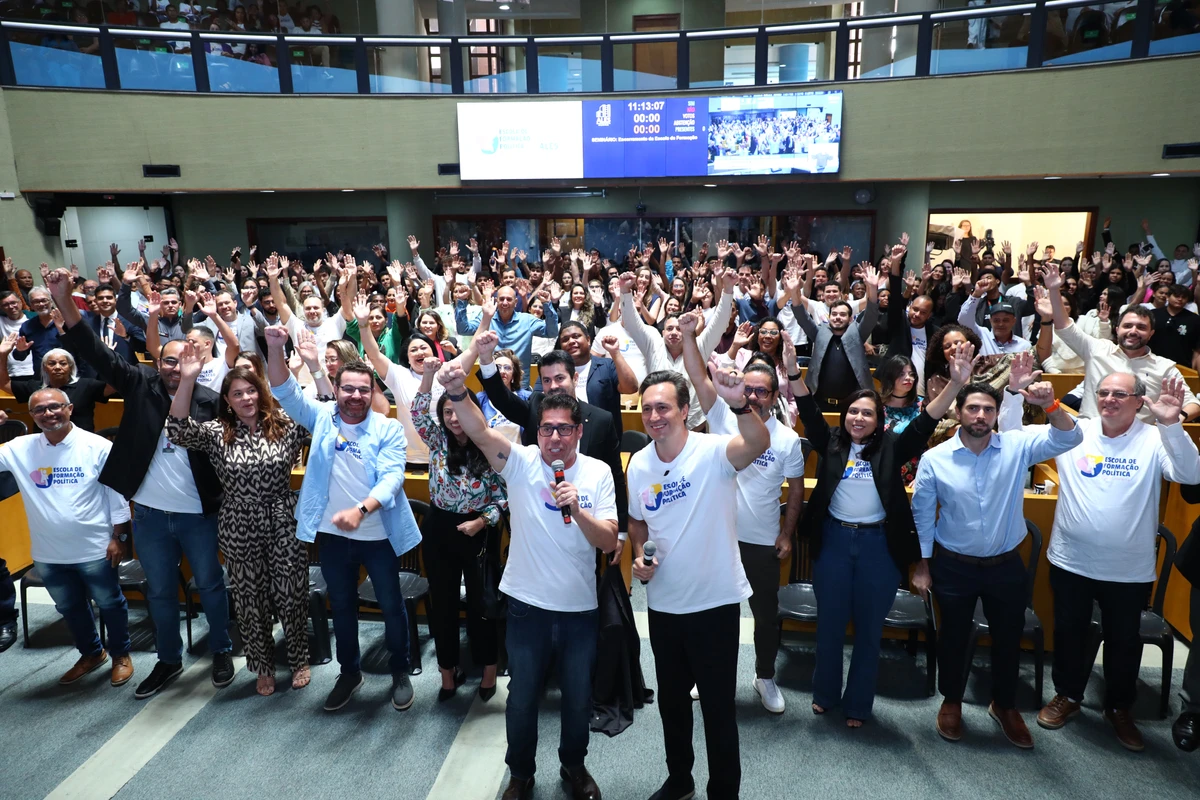 Plenário da Ales no encerramento da Escola de Formação Política