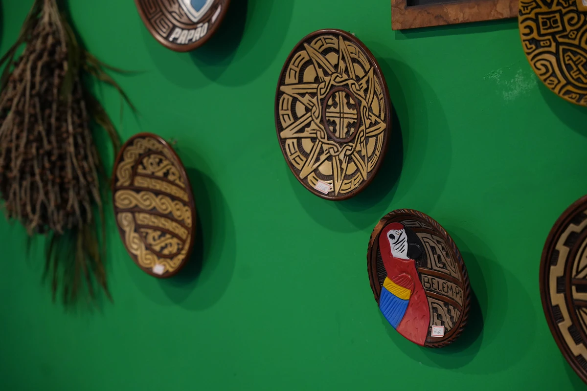 Peças de cerâmica marajoara Foto por Vitor Jubini