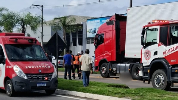 Vítima sofreu ferimentos graves e foi levada para o Hospital Rio Doce, no município; acidente ocorreu na tarde de quinta-feira (13)
