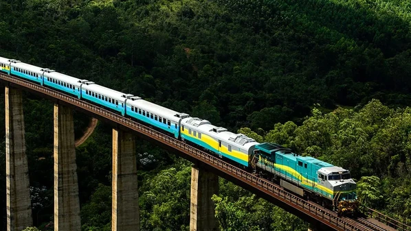 Busca foi alta para Trem das Férias da Vale e agora só restam bilhetes na classe econômica entre os dias 7 e 17 de janeiro de 2026