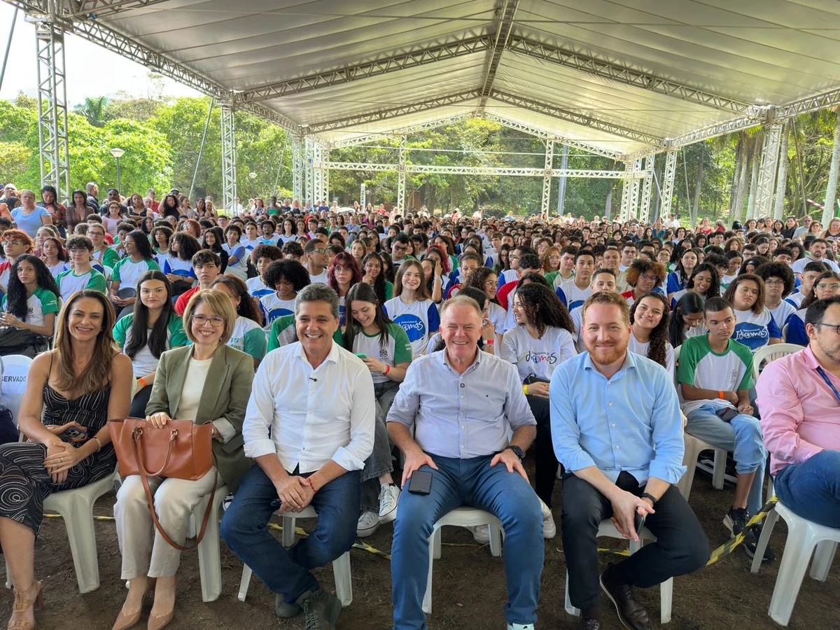 Ricardo Ferraço, Renato Casagrande e Vitor de Ângelo no lançamento do intercâmbio