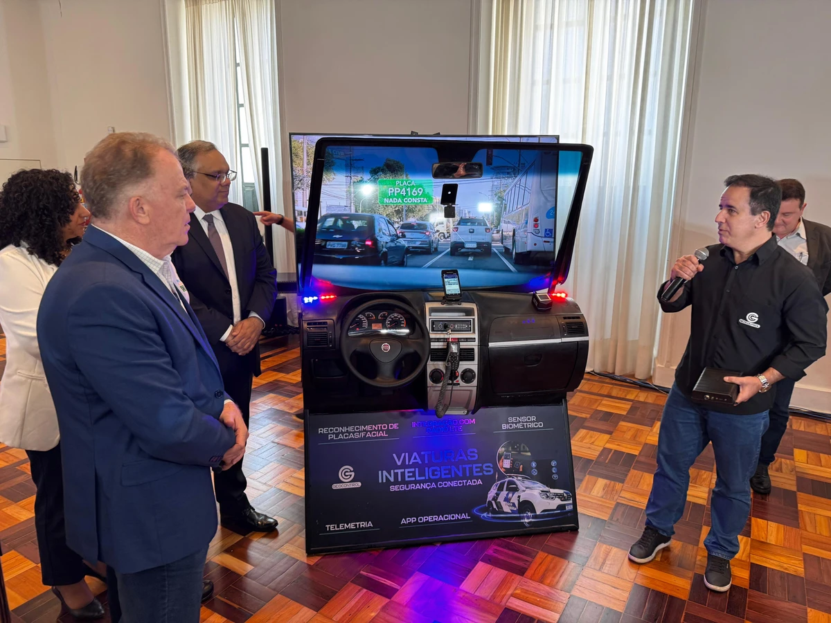 Simulador demonstra como será a captação das imagens pelas viaturas da PM