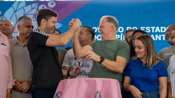 Casagrande afirmou que até o PSB está à disposição, mas outra sigla apita no radar