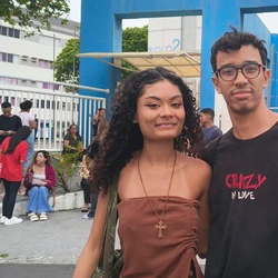 Ambos de 18 anos, Isabelly e João Guilherme compartilham expectativas e desafios enquanto tentam ingressar no ensino superior
