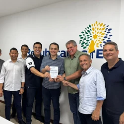 Ato de filiação foi realizado na tarde desta segunda-feira (17), em Vitória; militar da reserva havia deixado o PL em março deste ano