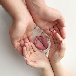 Carinho, paciência e informação são pilares no cuidado com os pequenos nascidos antes do tempo