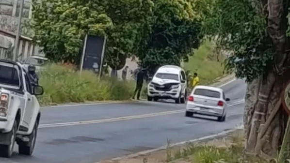 Homem de 44 anos sofreu múltiplas fraturas e foi socorrido pelo Samu, não resistiu aos ferimentos; acidente ocorreu na manhã desta segunda-feira (17)