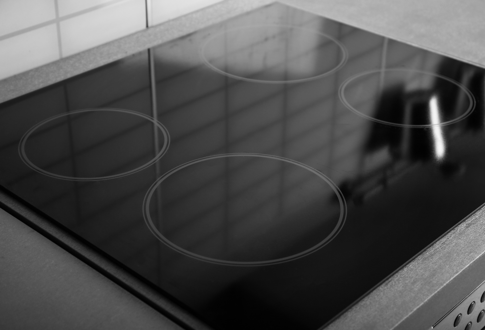 Conheça os modelos de fogão e cooktop e veja qual combina mais com você. Crédito: Canva
