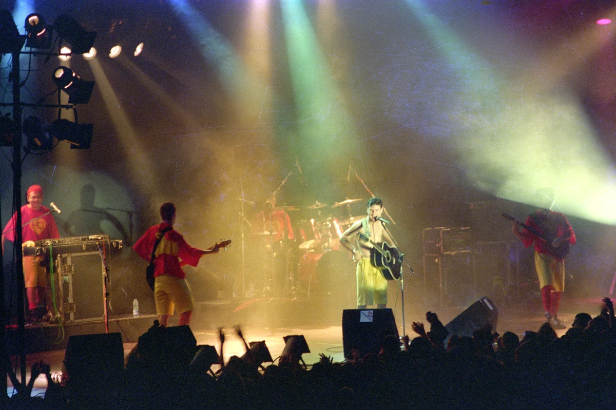 Show dos Mamonas Assassinas em Vitória em 01/11/1995 por Helô Sant'Anna