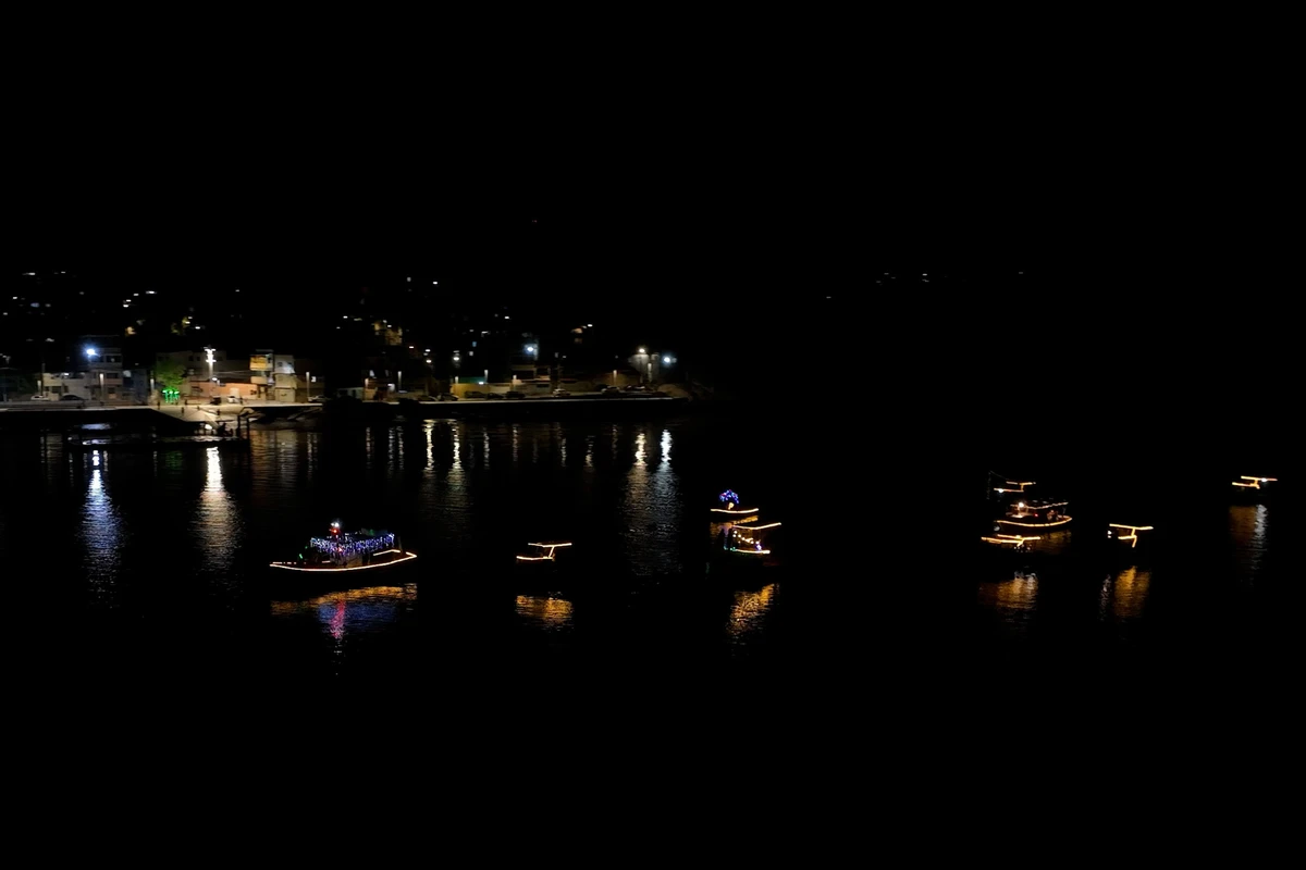 Papai Noel vai chegar de barco na Vila de Natal 