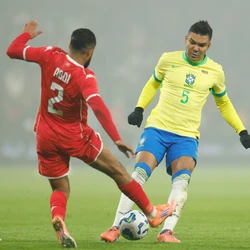 A Seleção saiu atrás no placar, buscou o resultado com Estevão convertendo a penalidade, mas ficou apenas no 1 a 1 com o time africano