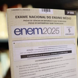 Edcley Teixeira, que diz ser estudante de medicina e consultor educacional, afirmou em vídeo ter previsto perguntas e nega vazamento; Inep reafirma "lisura" e "validade" da prova
