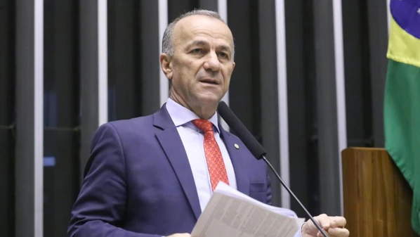 Não se trata de um projeto pessoal de poder, mas do compromisso de servir ao povo capixaba. Com o apoio do presidente Lula e dos progressistas, queremos construir um novo ciclo de desenvolvimento econômico e social