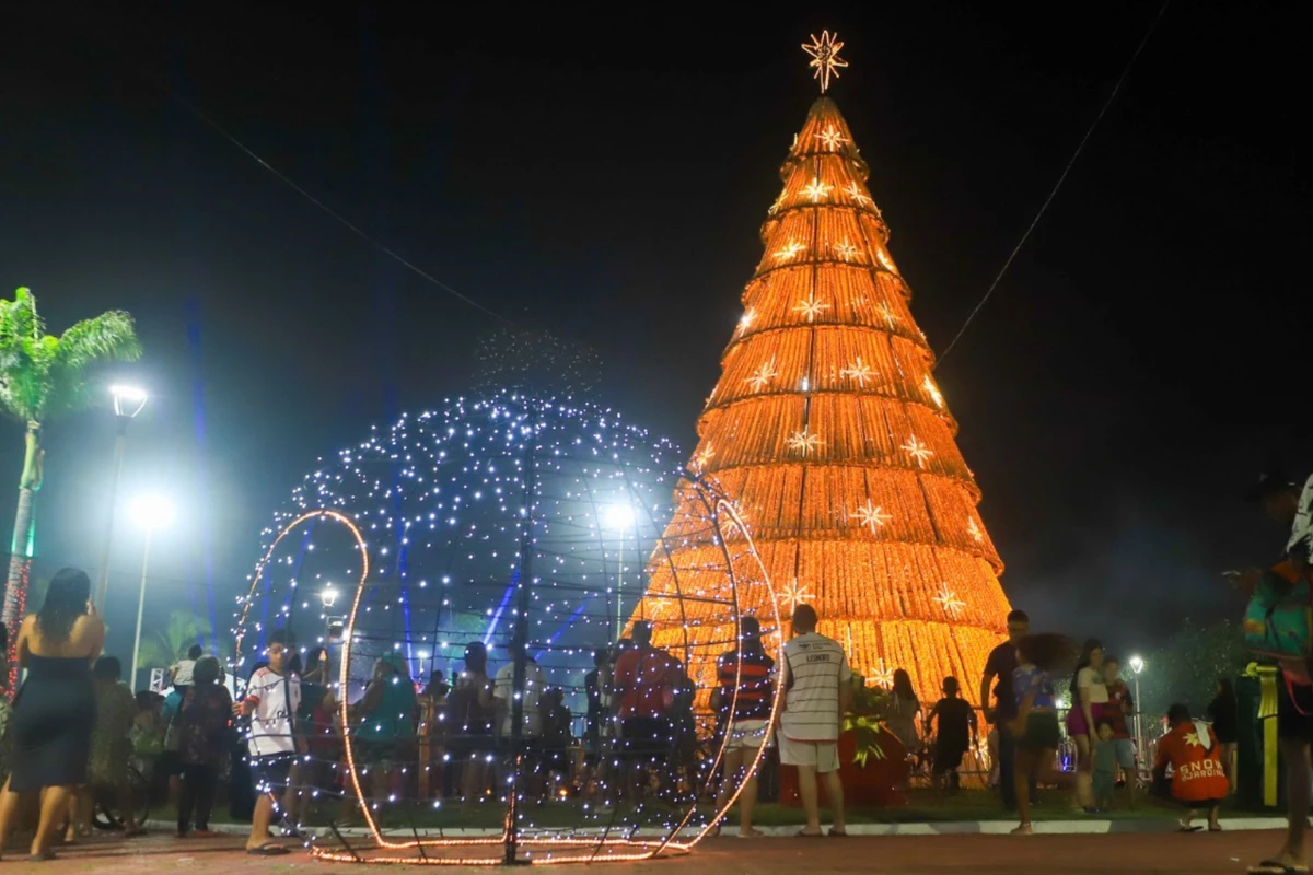 Árvore de Natal gigante da Serra
