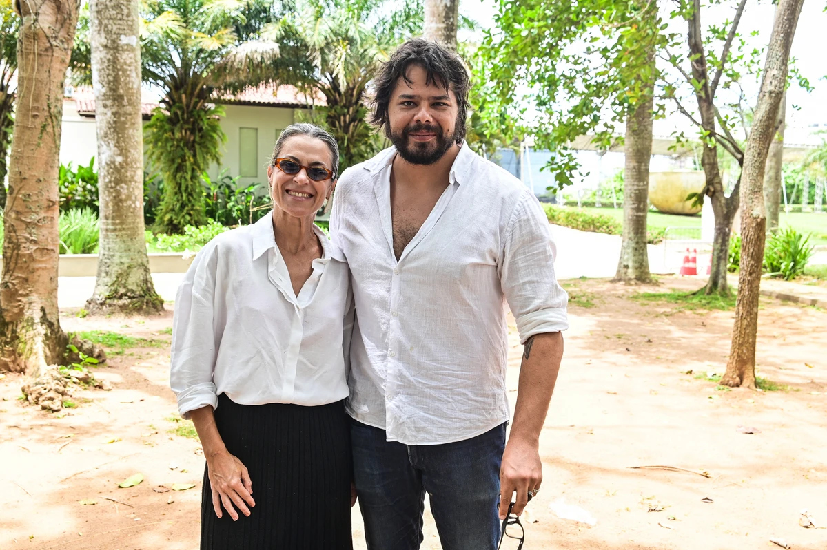 Flavia Dalla e Omar Salomão