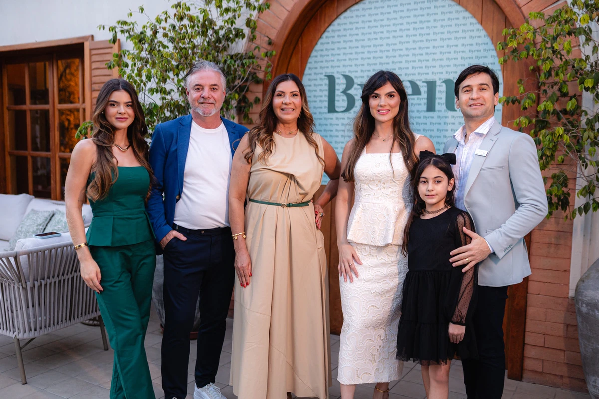 Isabela Coelho, Telmo Coelho, Sonia Coelho, Bárbara Coelho Laranja, Carlos Henrique Laranja e a pequena Antonela