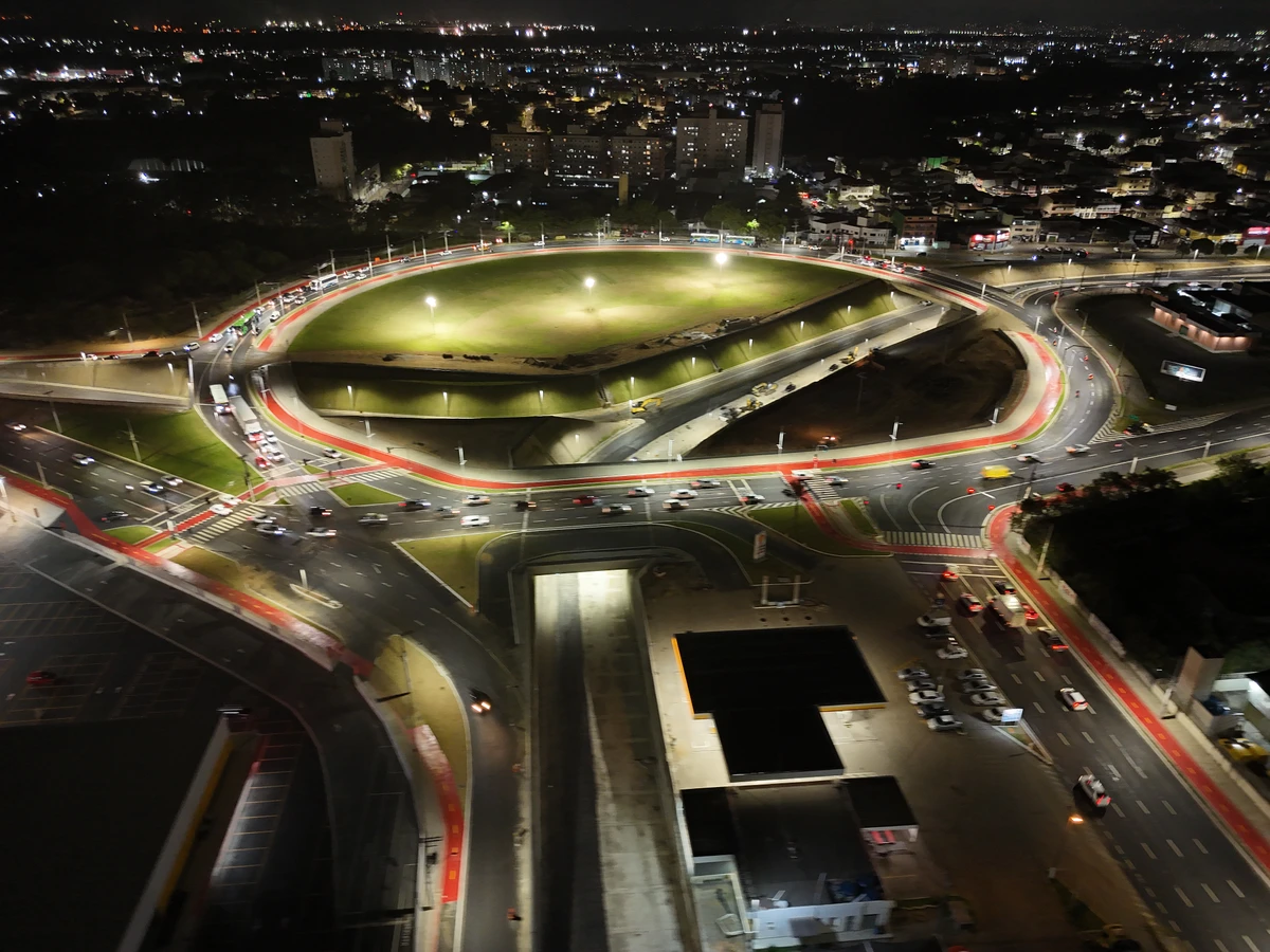 Sistema viário Eldes Scherrer Souza; rotatória do Ó