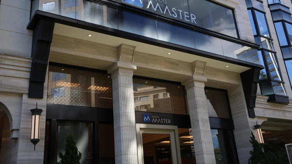 Servidor aposentado com experiência de 39 anos no Banco Central, Daniel Vorcaro foi escolhido para atuar no caso que causou prejuízos aos mercados financeiro e de capitais