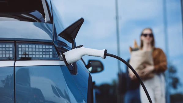 Com a popularização dos modelos 100% elétricos no Brasil, o mercado de usados também está aquecido, mas exige cuidados para evitar dores de cabeça