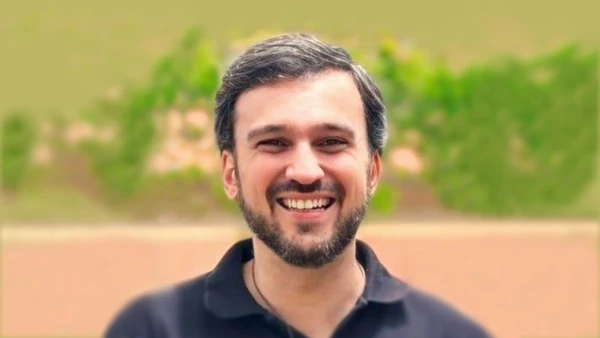 Padre Francys Silvestrini Adão, de 46 anos, nasceu em Iconha