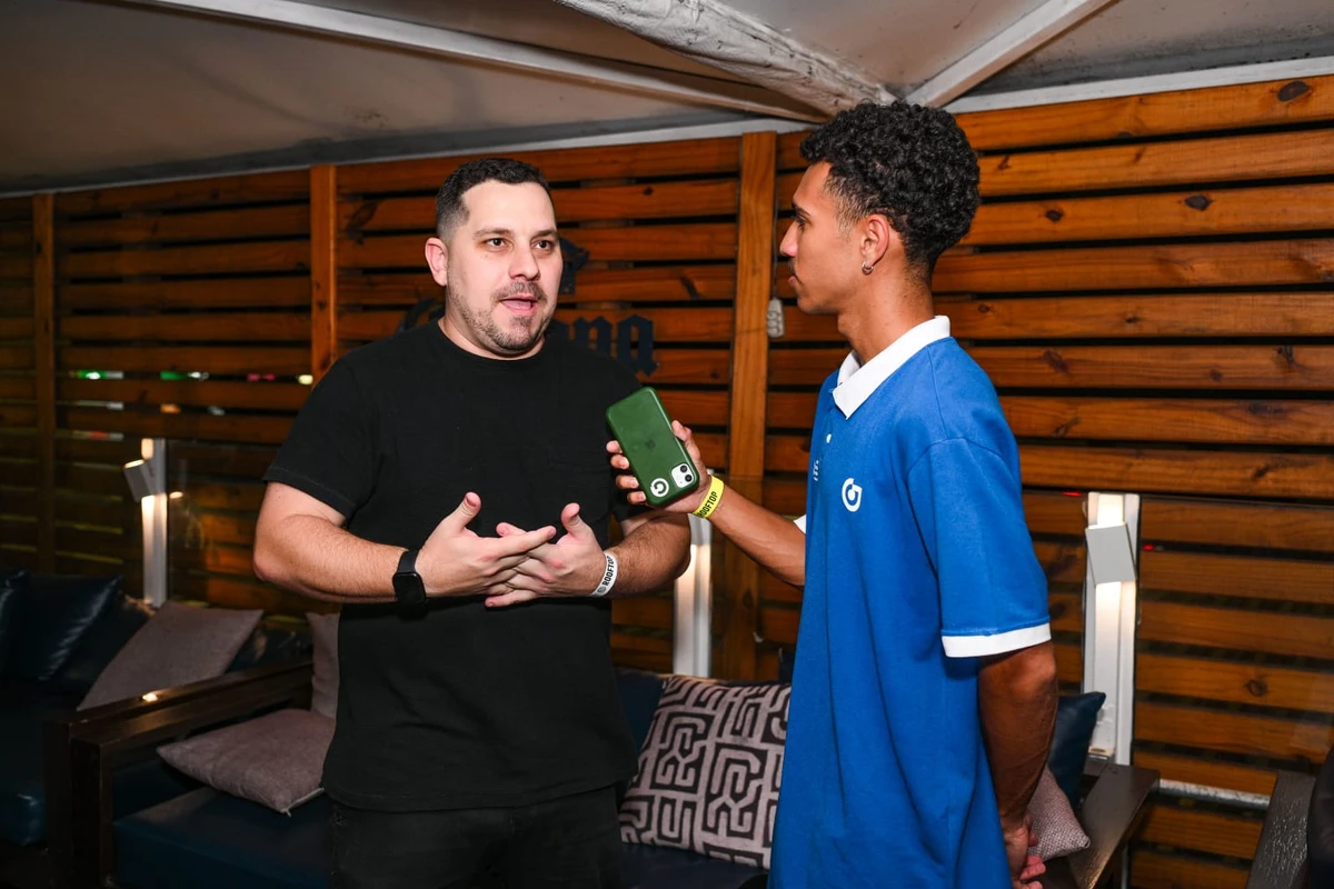 Poker Night, evento informal em gastrobar da Praia de Camburi