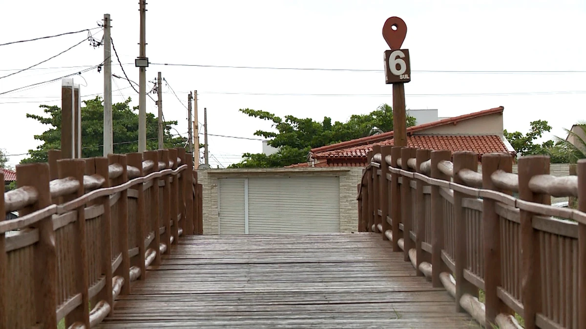 Ponto 6 da Praia de Guriri, em São Mateus