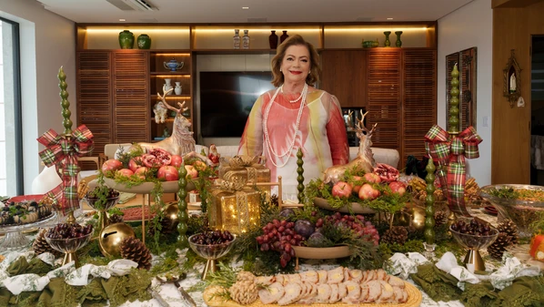 A anfitriã reuniu elegantes da sociedade capixaba nesta quarta-feira (19), em seu apê, no Edifício Paulo VI, ao som de André Furlan