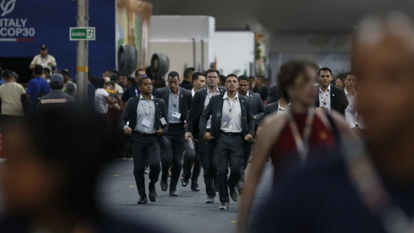 O governo Lula (PT) contratou, com dispensa de licitação, a OEI (Organização dos Estados Ibero-Americanos) para erguer as estruturas do evento da ONU