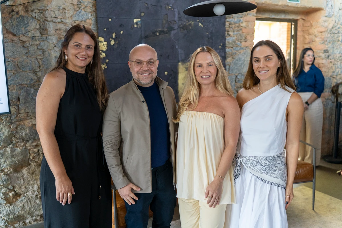 Veronica Armani, Vitor Cipriano, Sabrina e Lara Fiorio