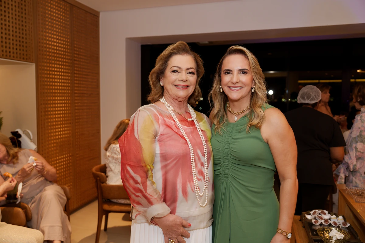 Helvia Abaurre e Shirley Santos